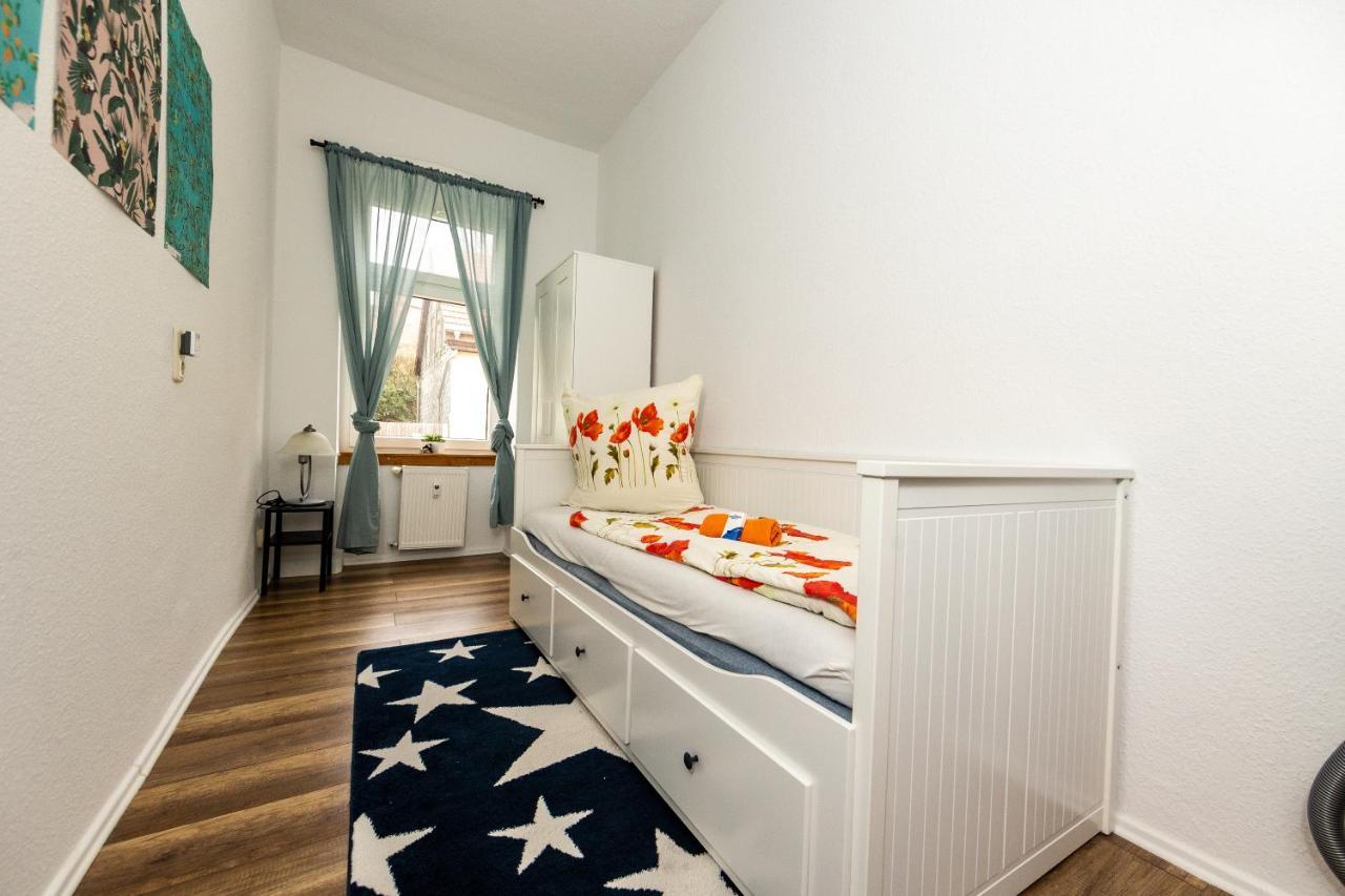 Grossraum-Apartments Mit 2Sz, Wz, Kueche, Smart-Tv, Parken, Etc Ерфурт Екстер'єр фото