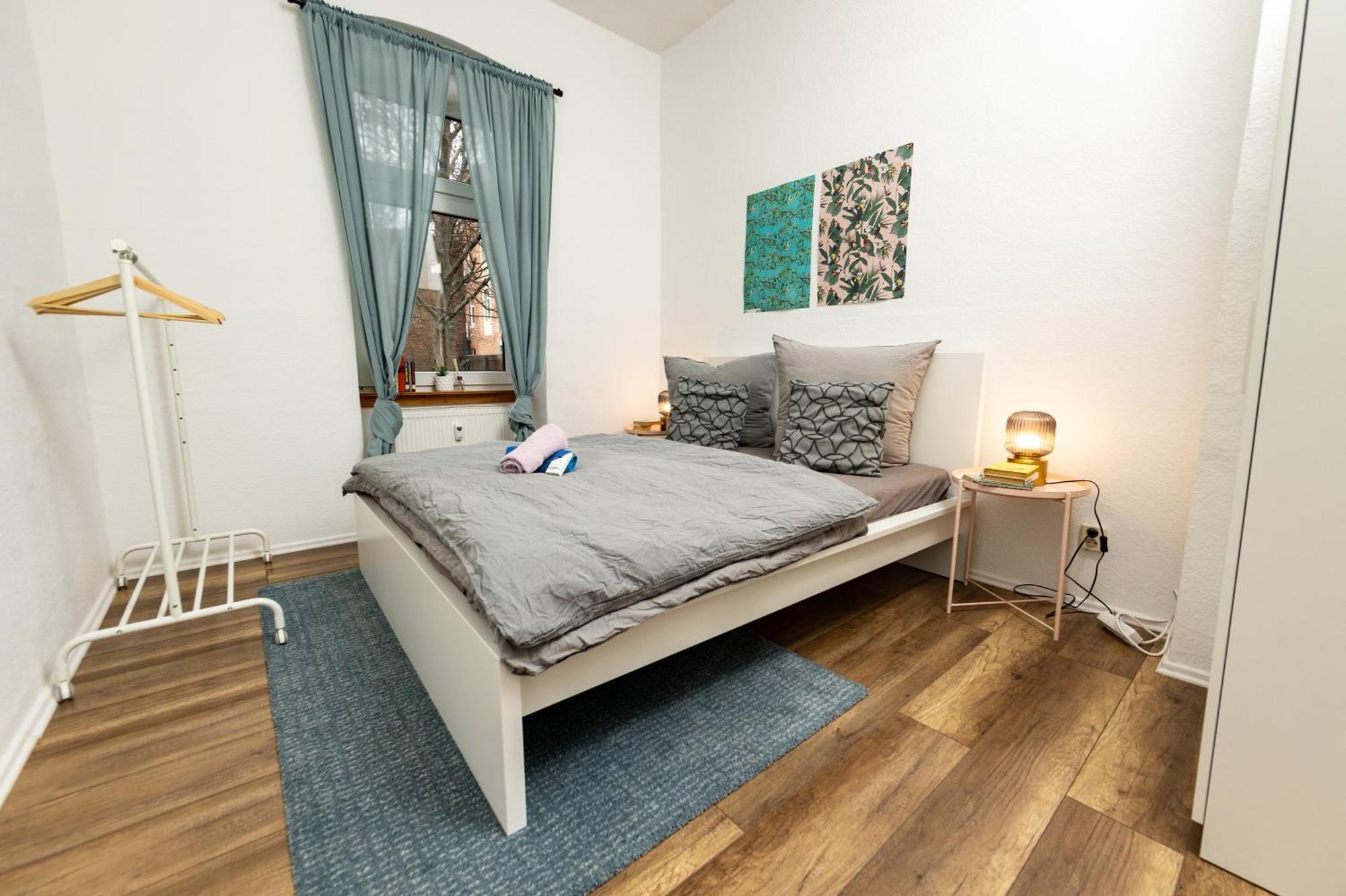 Grossraum-Apartments Mit 2Sz, Wz, Kueche, Smart-Tv, Parken, Etc Ерфурт Екстер'єр фото