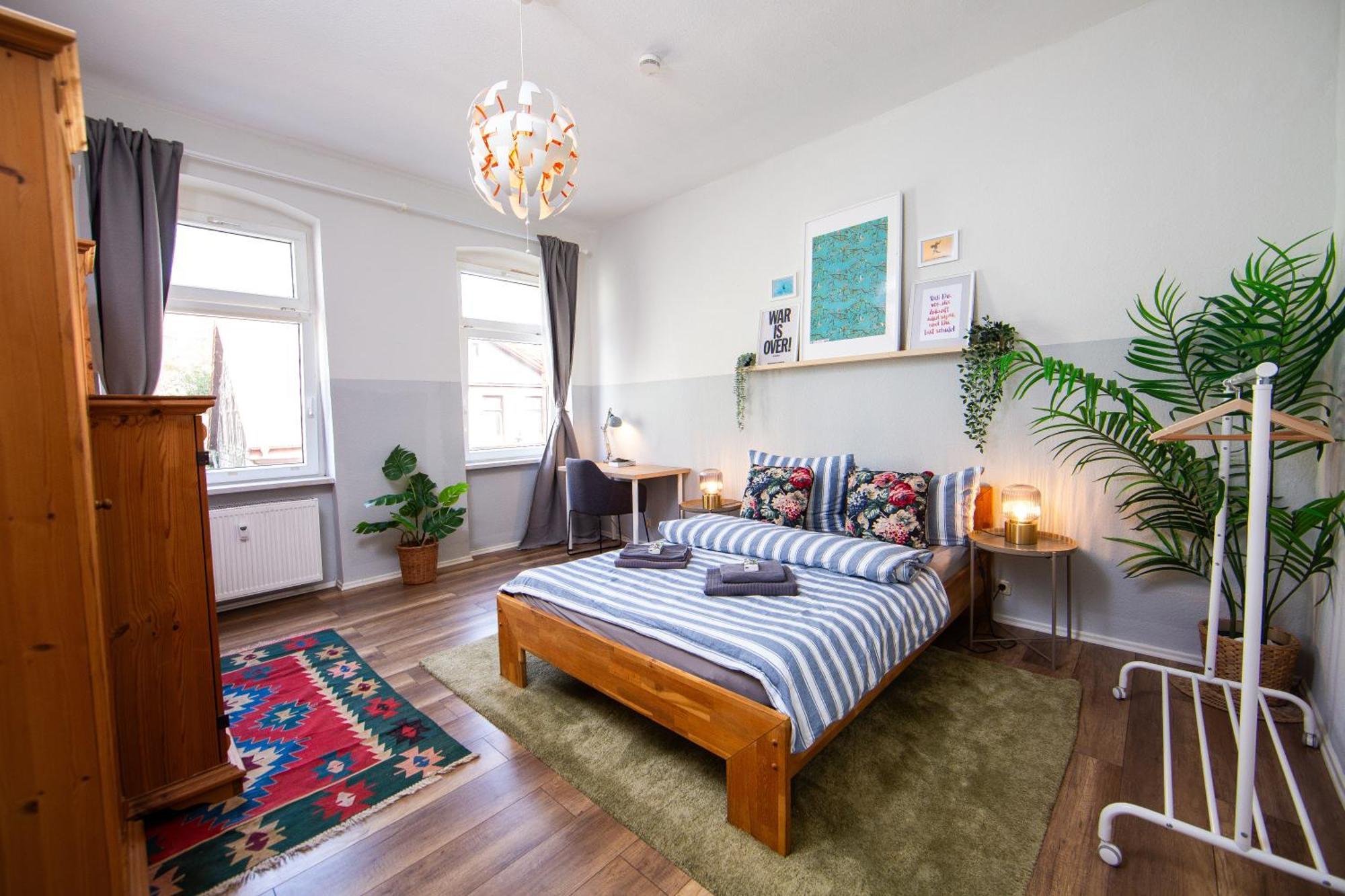Grossraum-Apartments Mit 2Sz, Wz, Kueche, Smart-Tv, Parken, Etc Ерфурт Екстер'єр фото